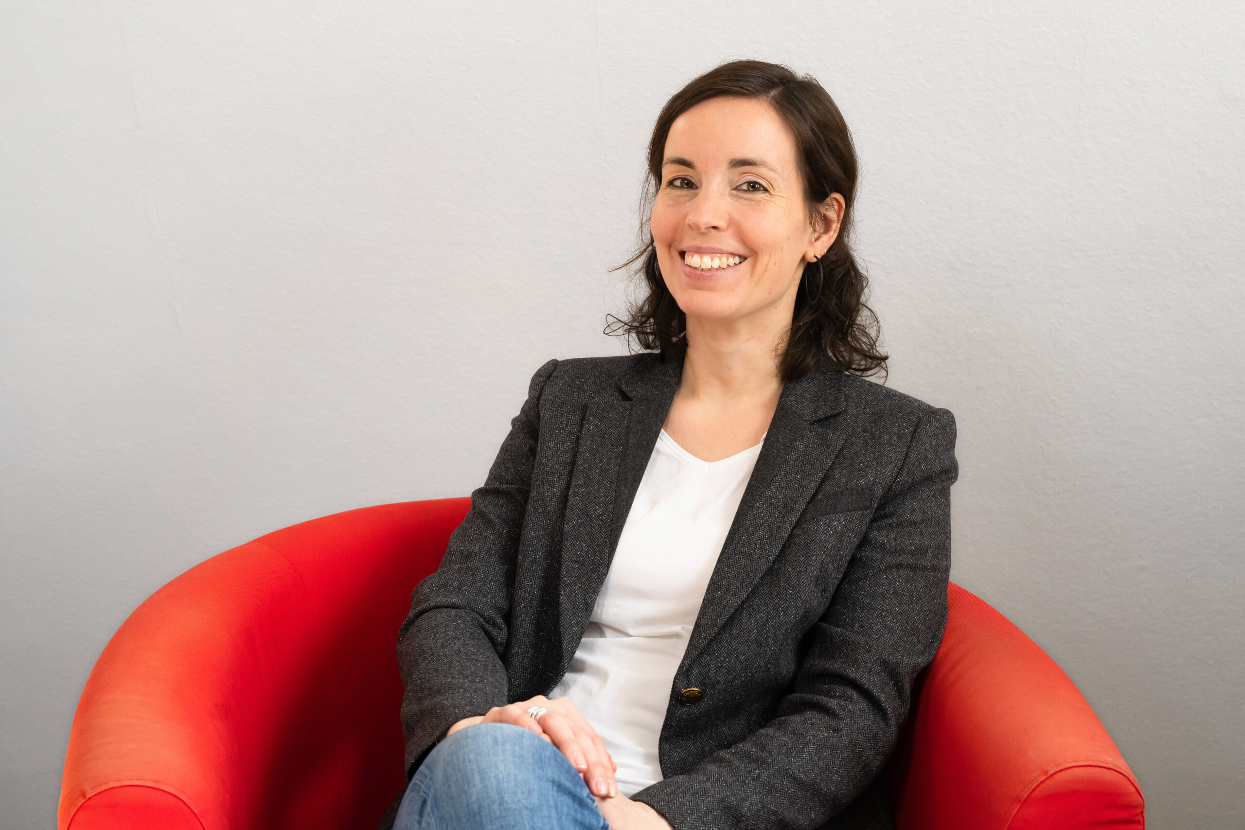Prof. Dr. Julia Asbrand